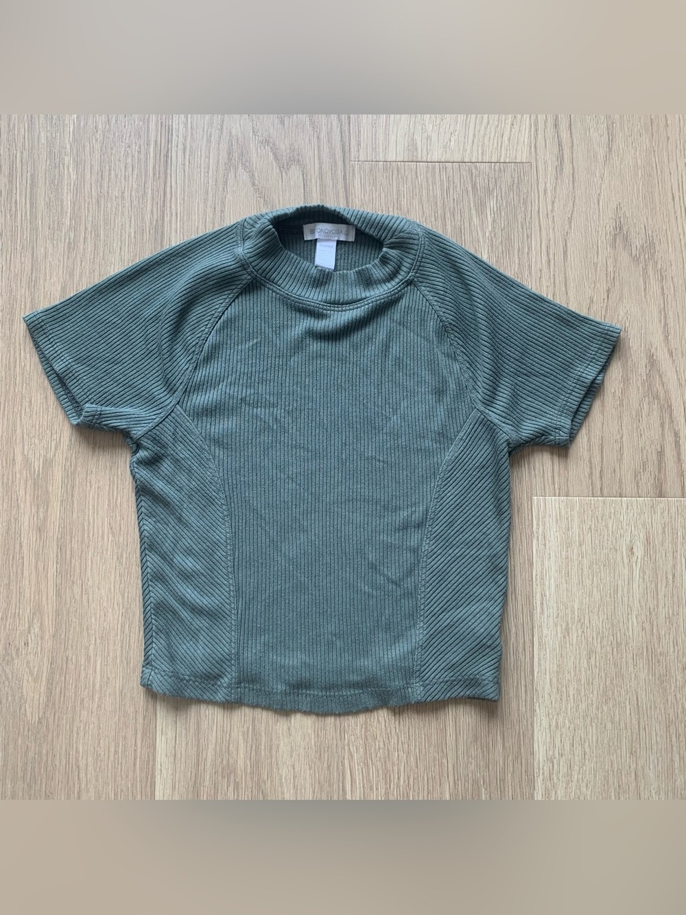 Green ribbed crop top, Beyond Yoga